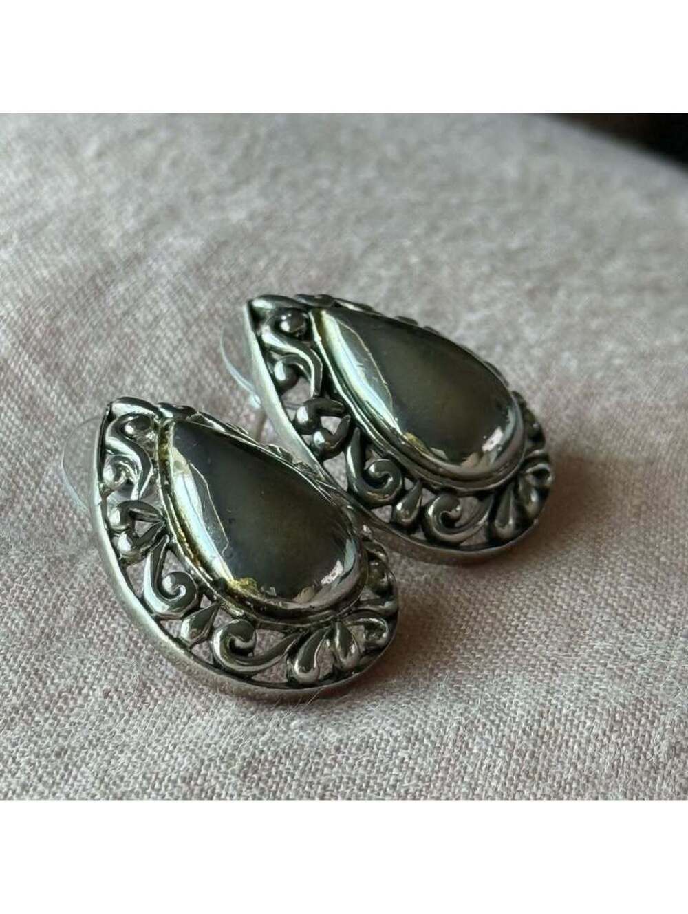 Vintage Silver Tone Teardrop Stud Earrings